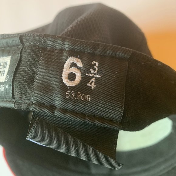 Boston Red/Black Hat - Picture 3 of 4